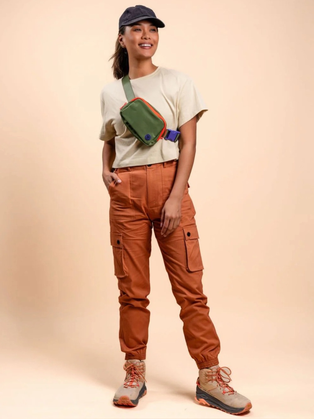 Wondery Isabel 3.0 Cargo Jogger Pants Short-Small Maple Brown Hiking Outdoors